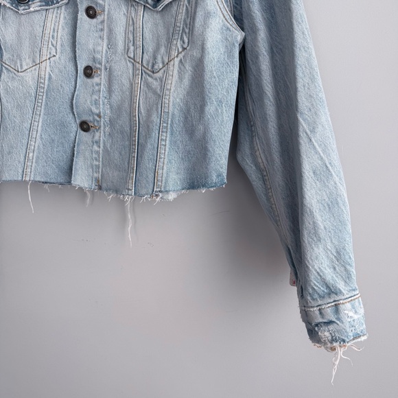 MWT Free People Amelia Slouchy Denim Jacket XS Distressed Cropped Blue Trucker - Picture 12 of 16